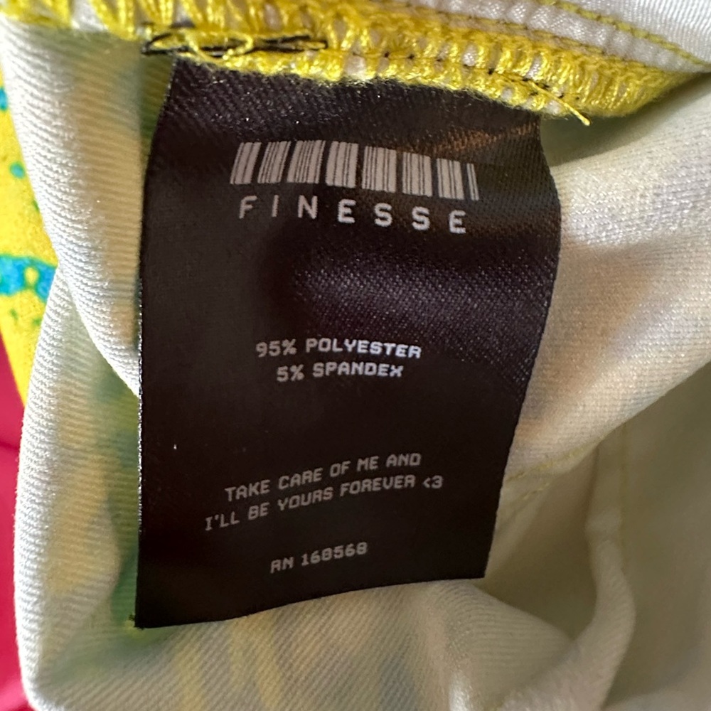 Finesse Yellow and Teal Patterned Flare Jeans - Size L - Picture 3 of 5